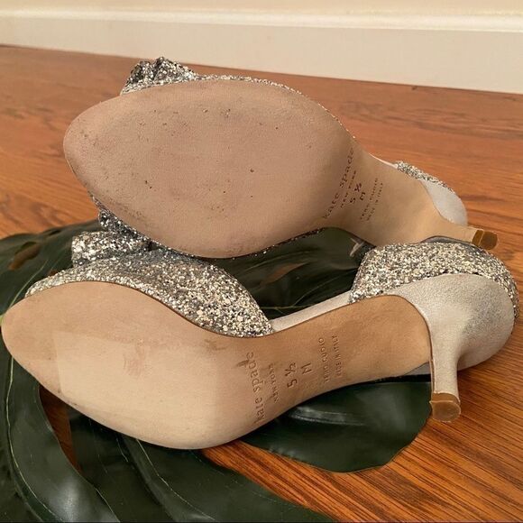 Kate Spade Sela Silver Glitter Bow Peep Toe Pumps - Picture 7 of 7